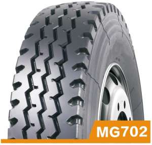 8.25 R20/16 MG702 139/137L ON/OFF UNIVERZ. KPL